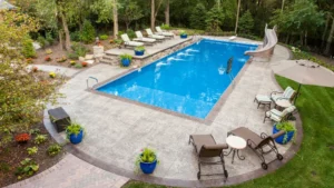 fiberglass vs concrete pools